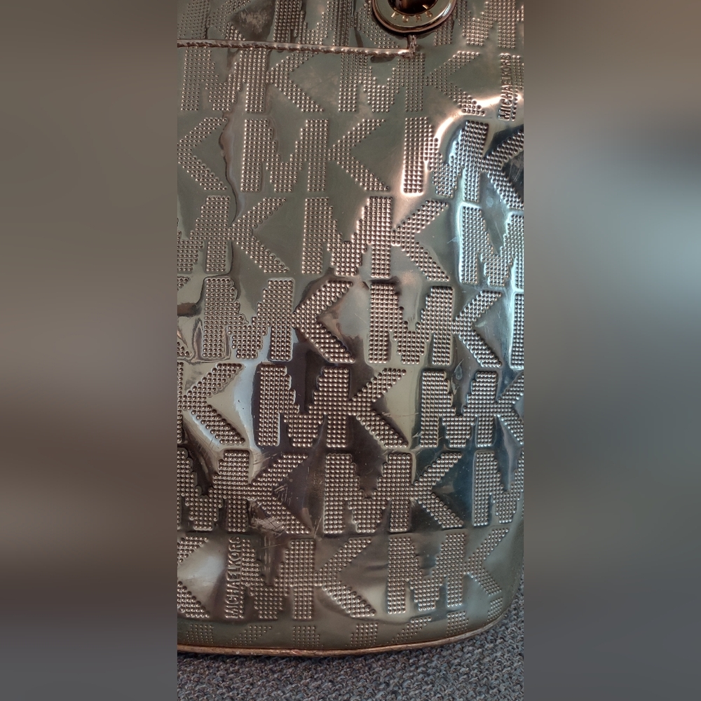 Firm Final price!*MK logo golden tote - Picture 6 of 11